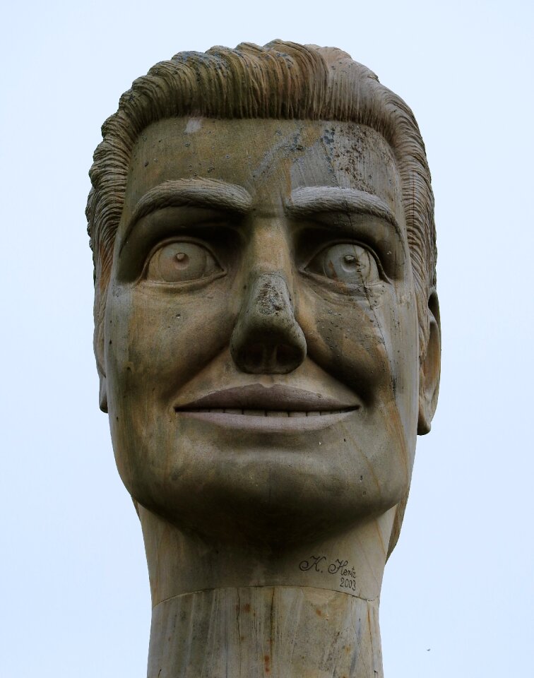 Steinkopf stone figure monument