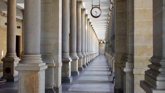 Karlovy vary millstone colonnade portico photo