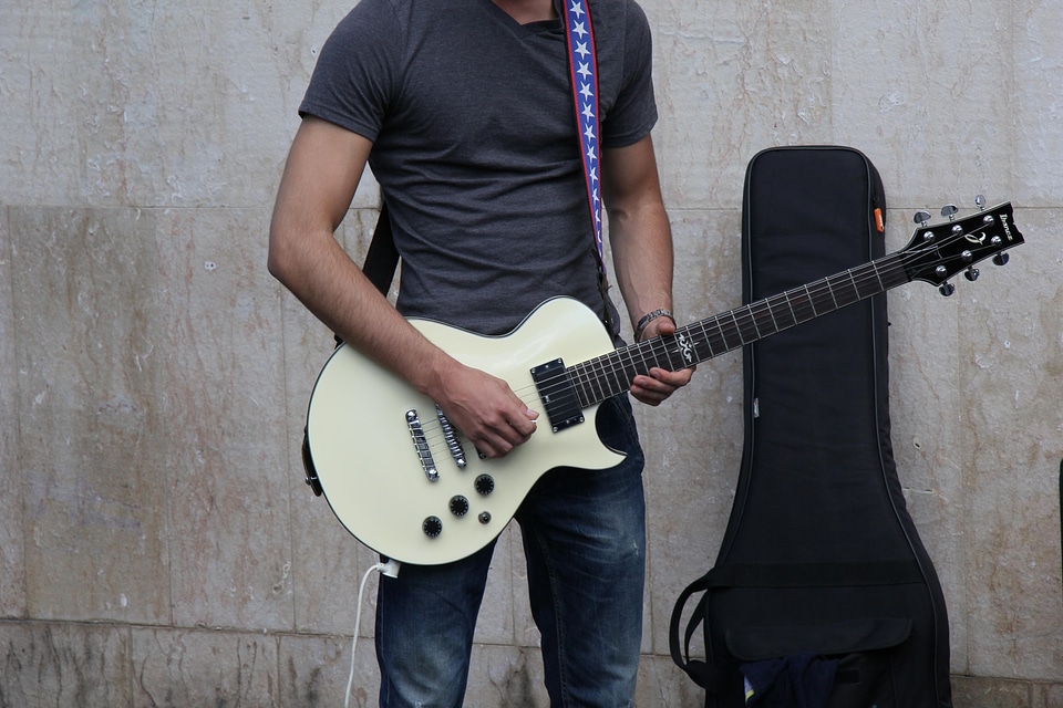 African american entertainment guitarist