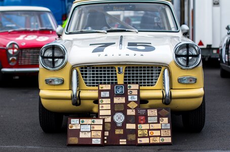 Race classic vehicle
