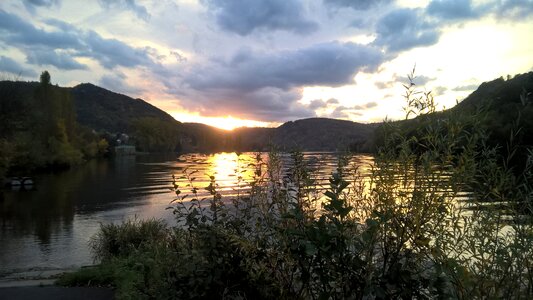 River clouds rest