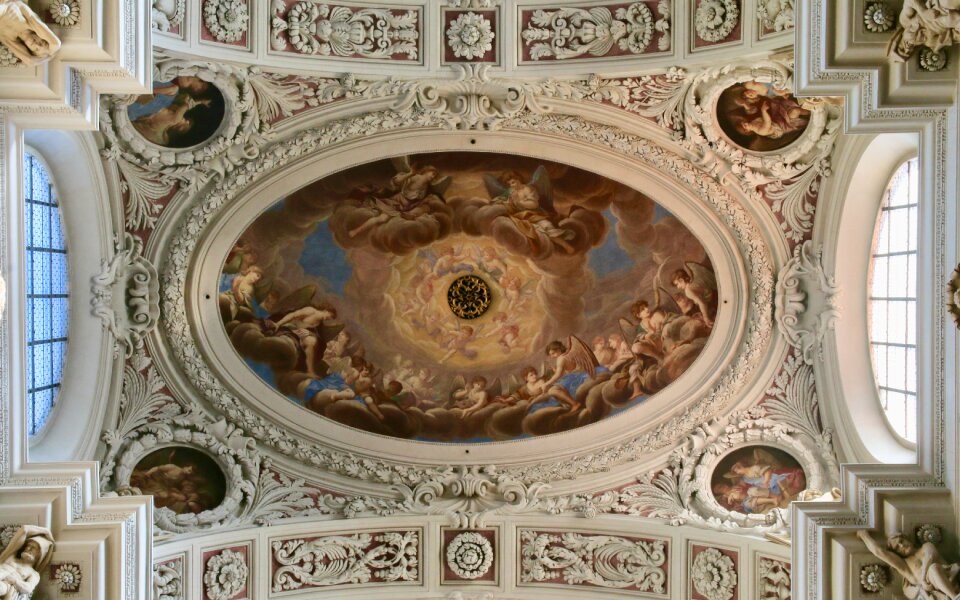 Dom religion church