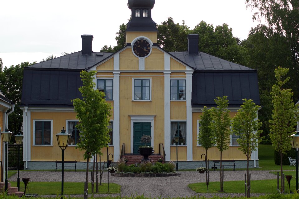 House mansion front
