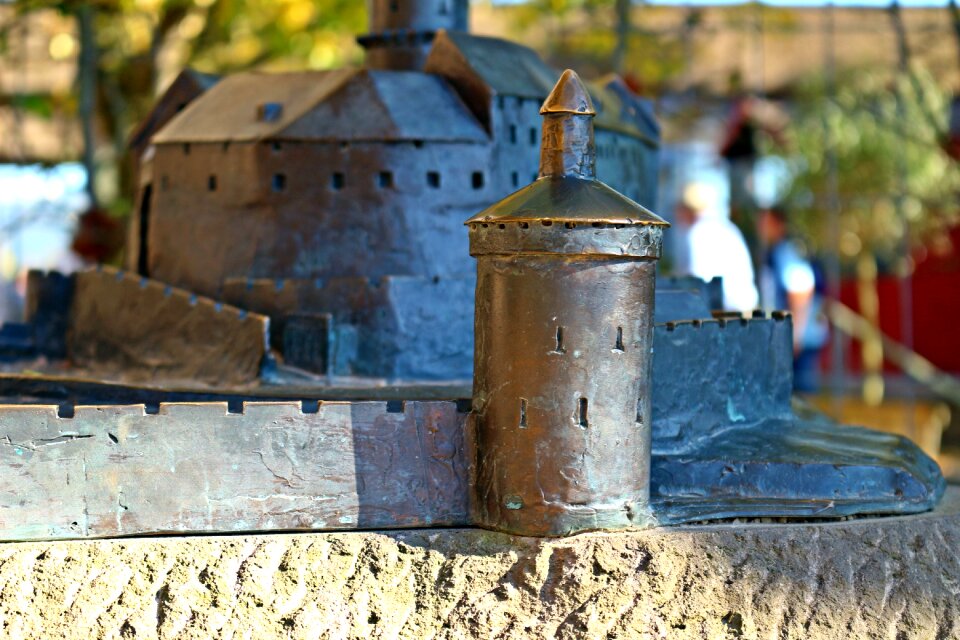 Tower ruin burgruine