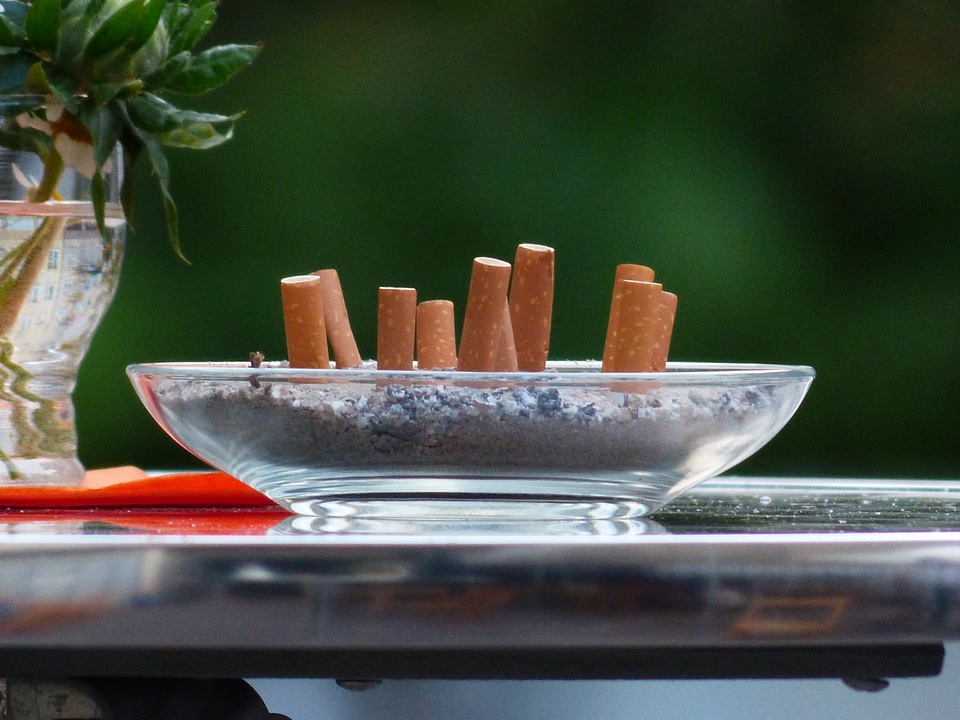 Ashtray table nasty