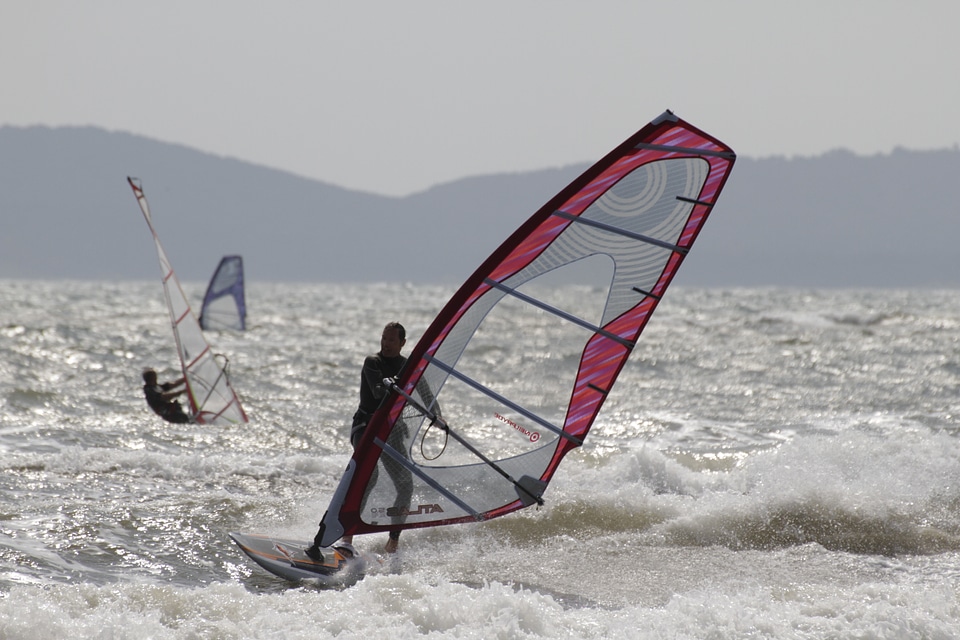 Windsurfing sea waves