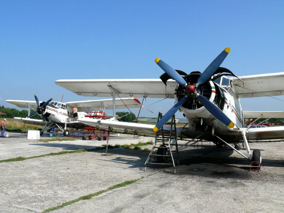 Biplane plane an-2