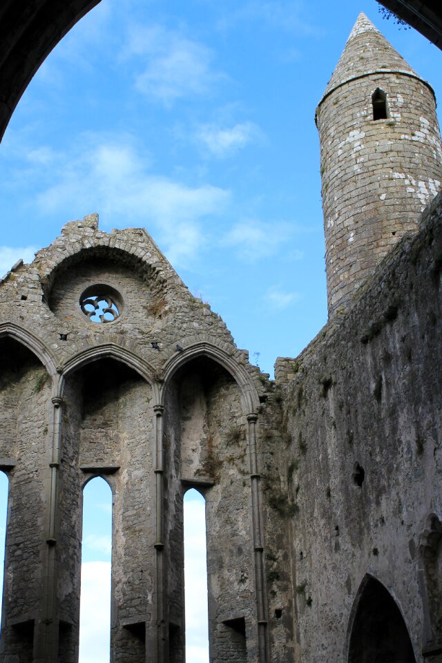 Ruins kings gray king