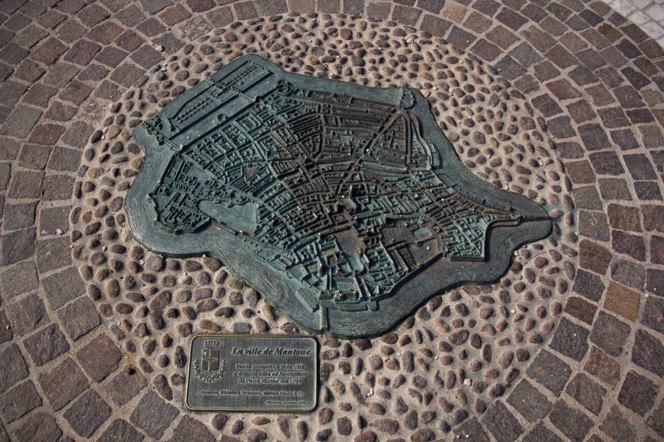 Note map metal plate