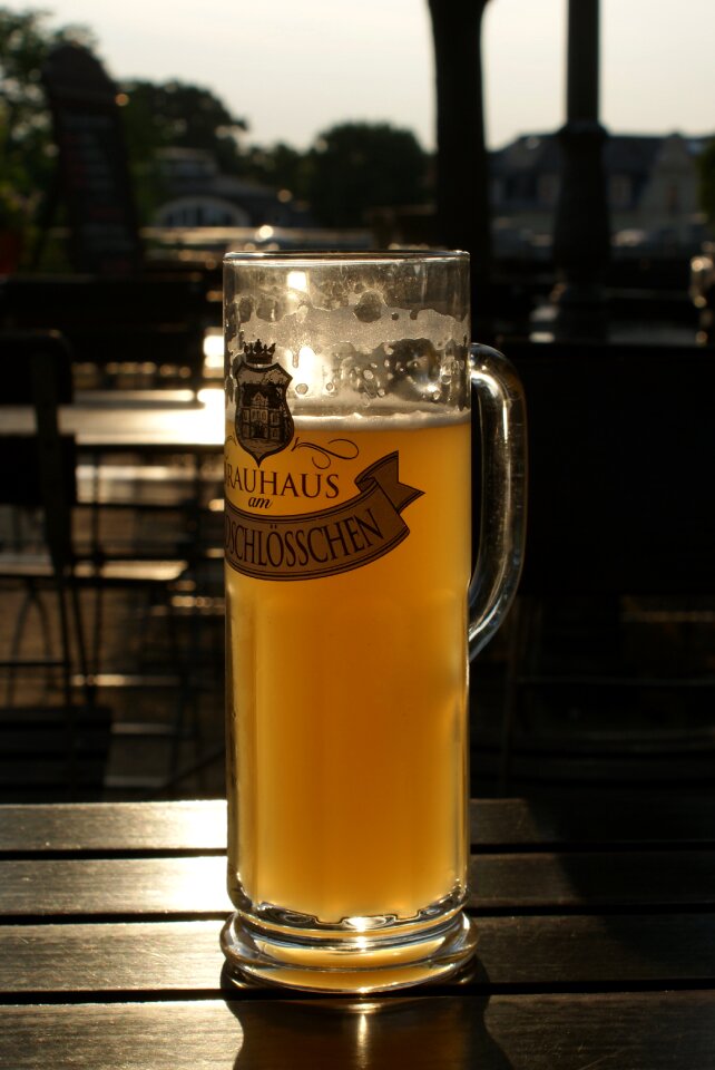 Beer glass thirst quencher wheat beer