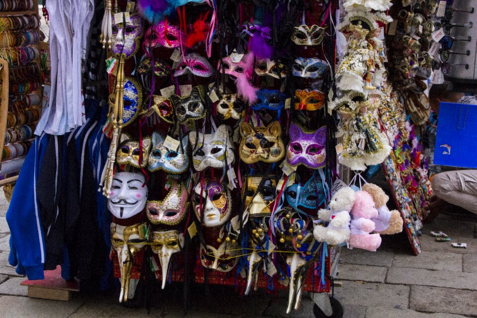 Face venetian mask headdress