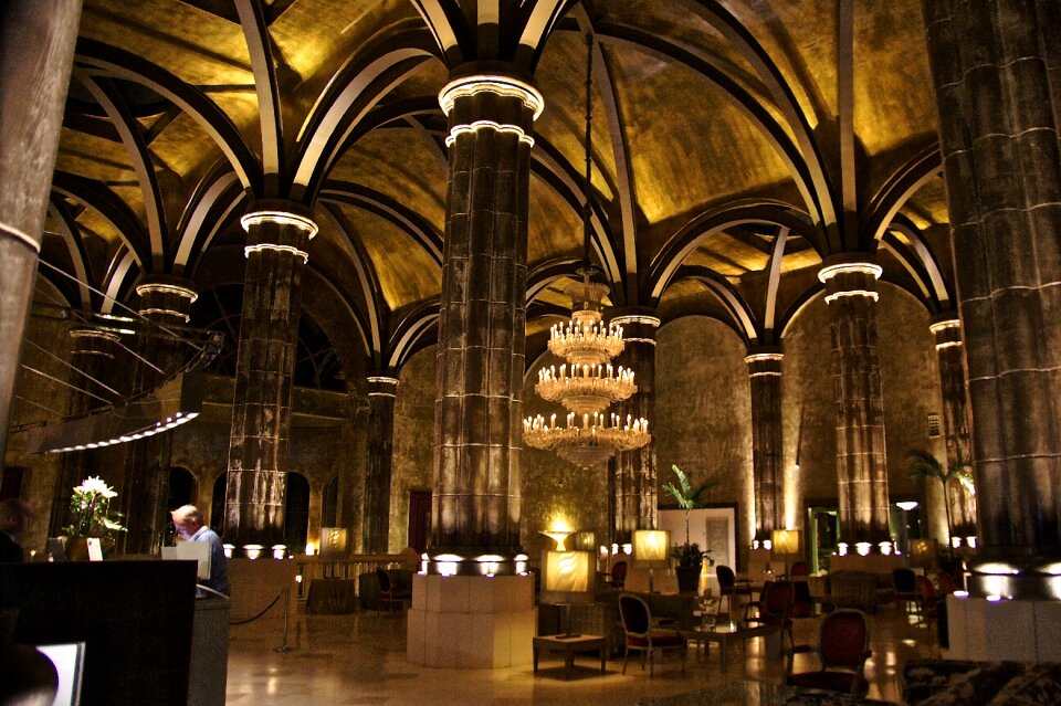 Building residence arcades