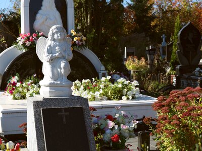 Sculpture grave memorial photo
