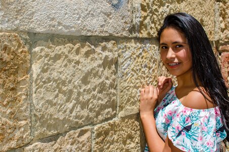 Girl wall stone