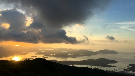 Dawn sai kung sea