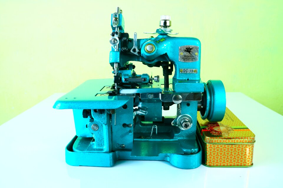 Sew thread hand labor
