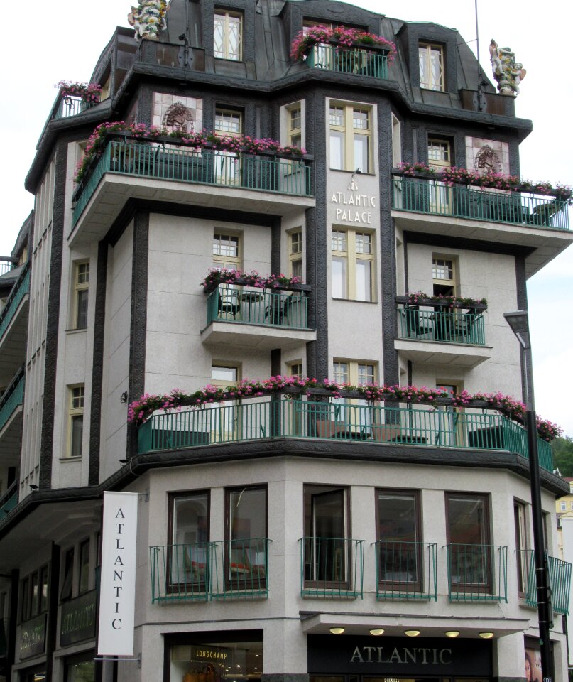 Karlovy vary hotel balconies