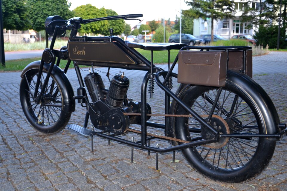Motorcycle leh opalenica