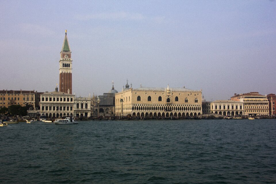 Building venezia architecture
