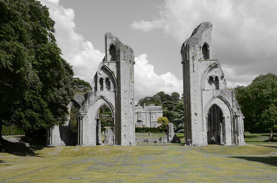 King arthur henry viii attraction