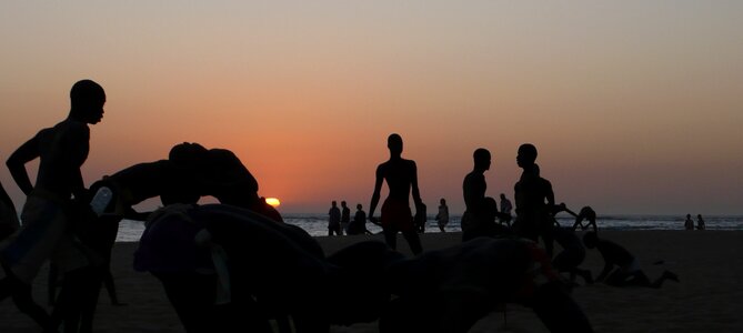 Fight crepuscule beach photo