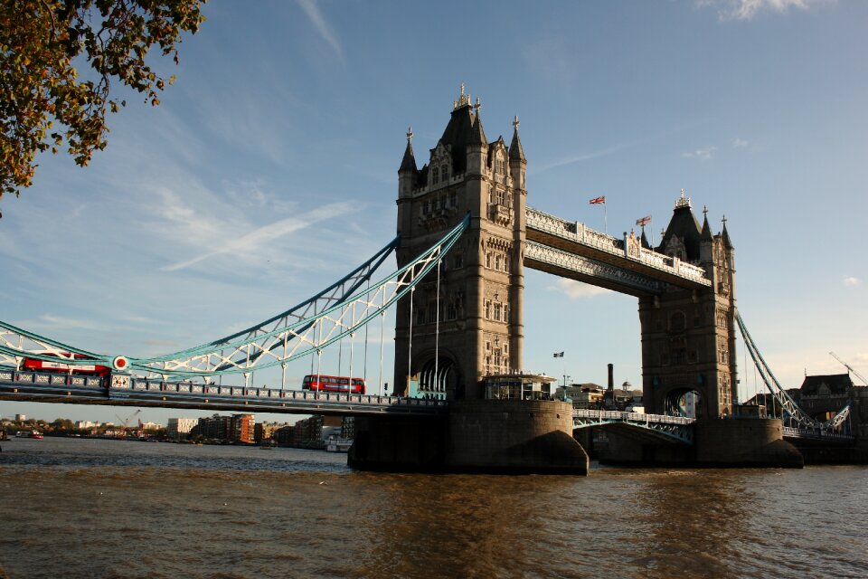 The river thames bridge england photo