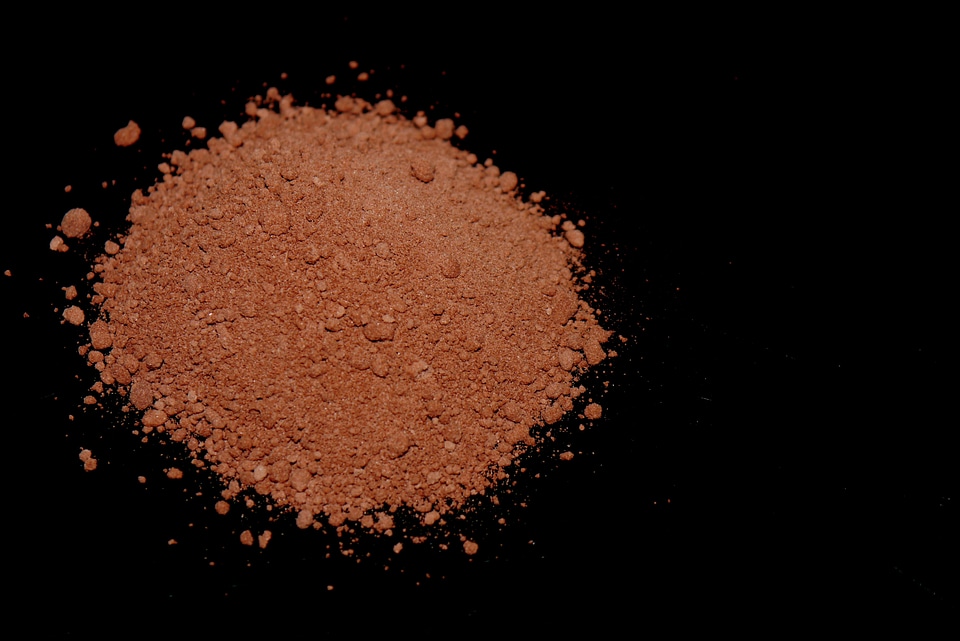 Brown black powder