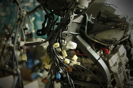 Engine mounting honda cb900f hornet