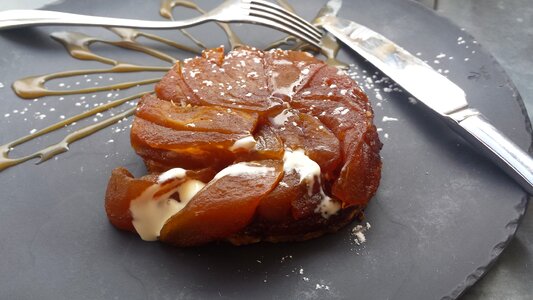 Paris apple patisserie
