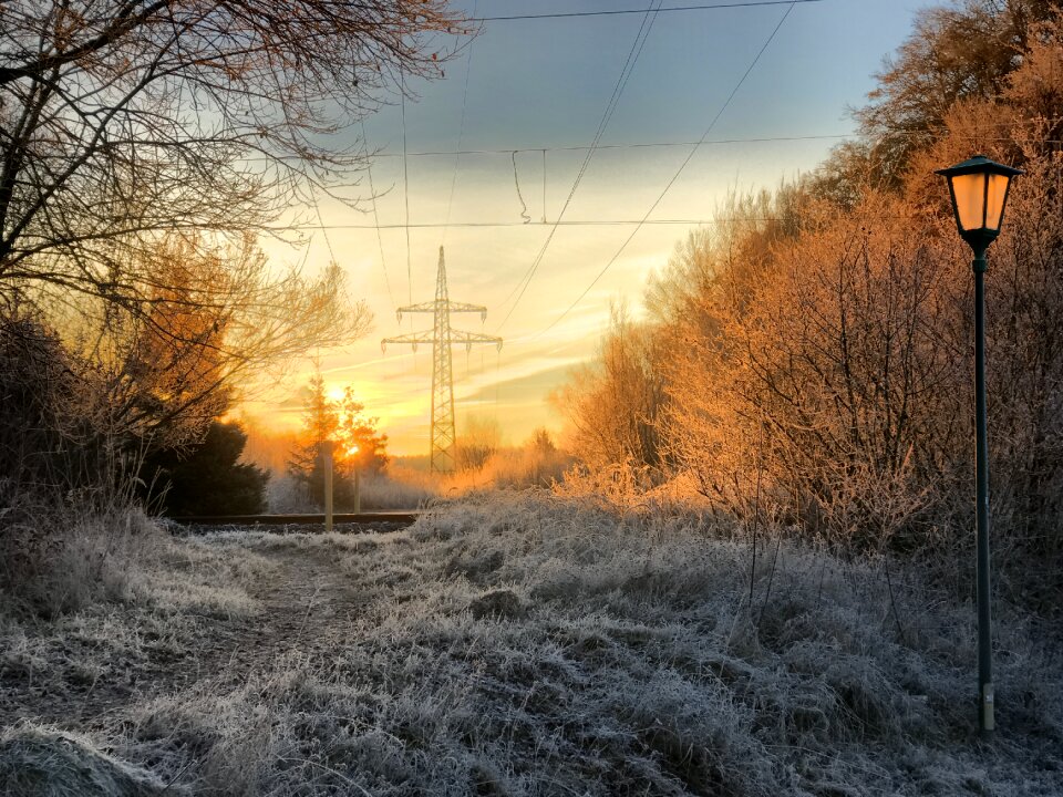 Catenary clear cold