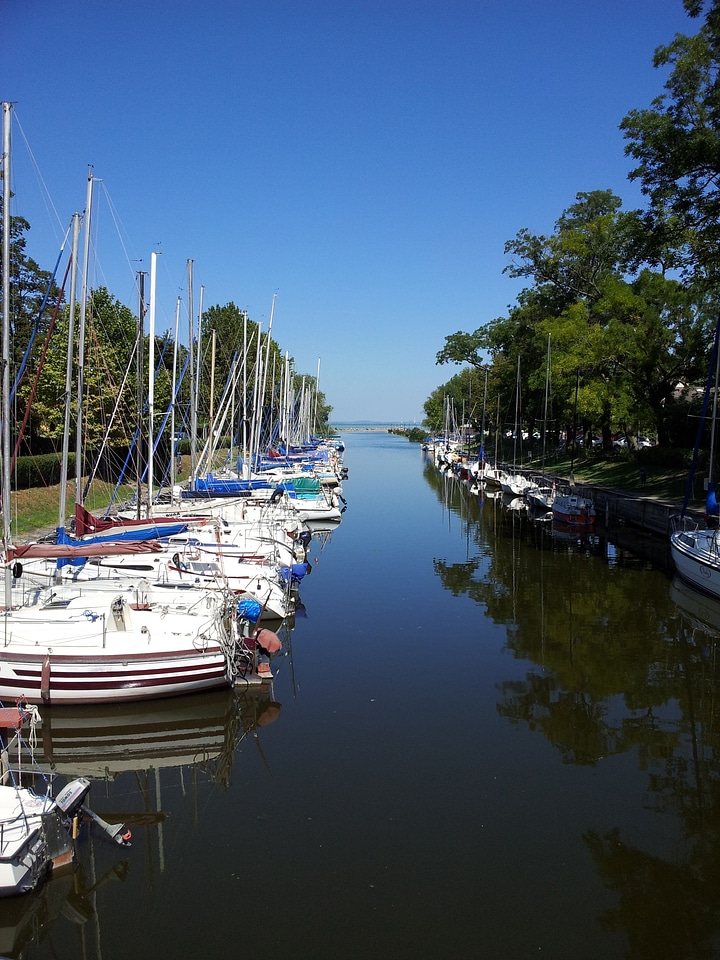 Sailing boat ship yacht photo