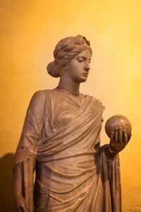 Museum sculpture