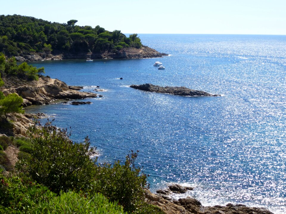 Side rocks mediterranean