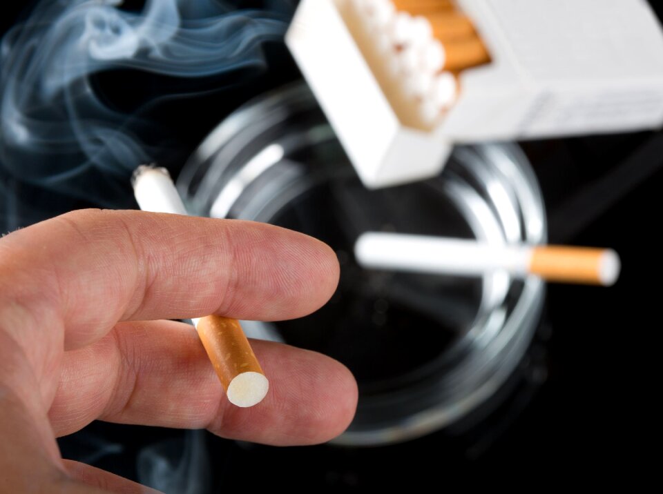 Addiction habit cigarette