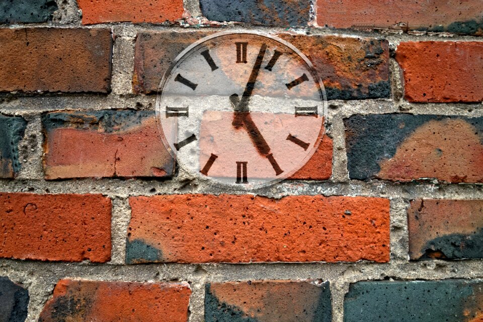 Clock on wall time hour