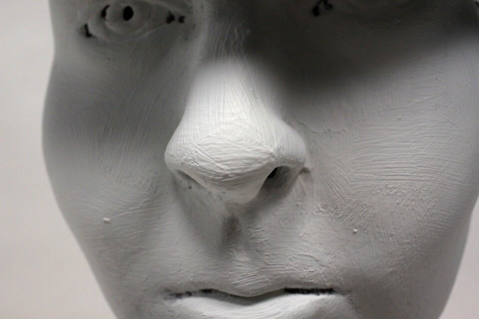 White paint painted zoom