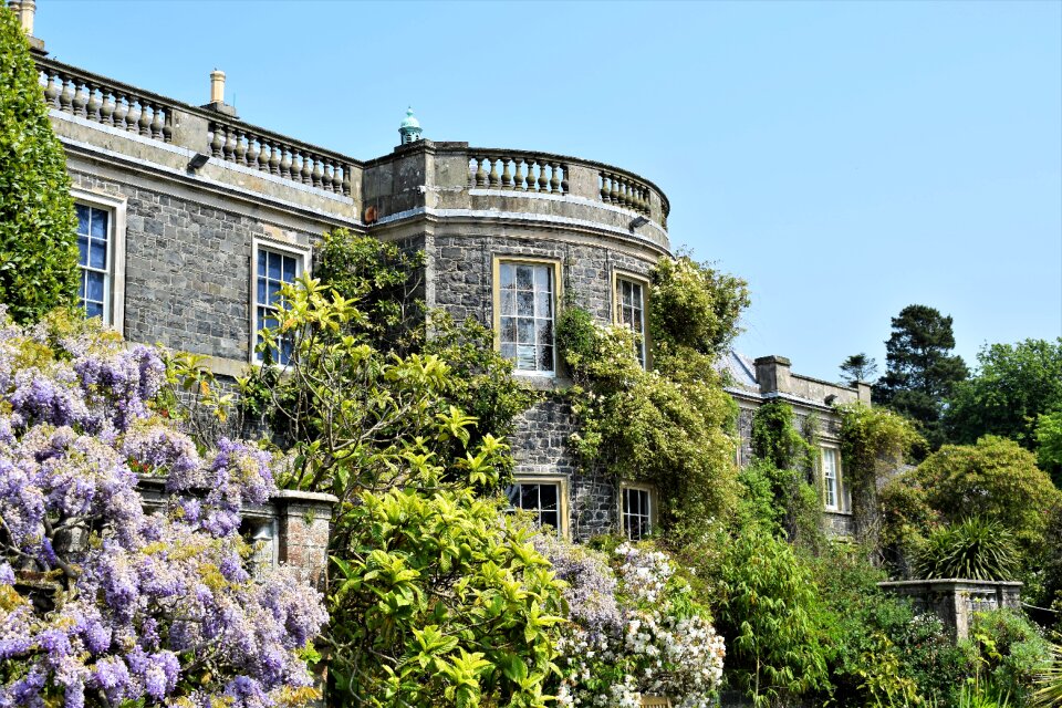 Building house old