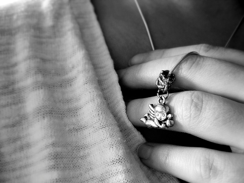 Jewellery white black