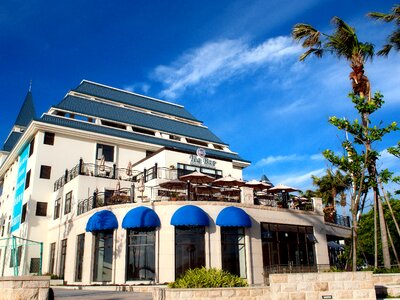 Freshwater hotel blue day