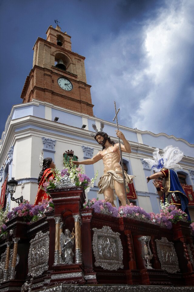 Risen easter rute