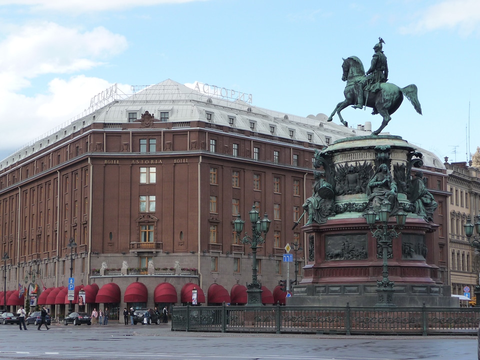 Peter the first famous petersburg