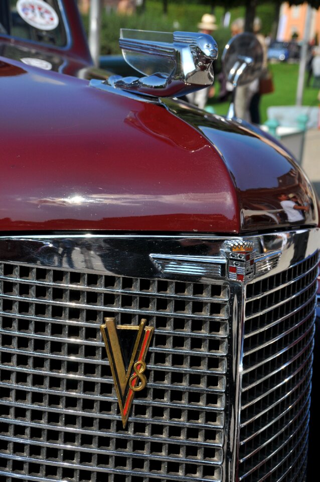 V8 automotive american