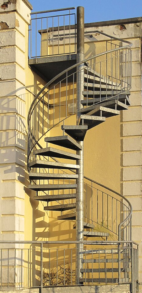 Steel stairs steel spiral staircase metal construction