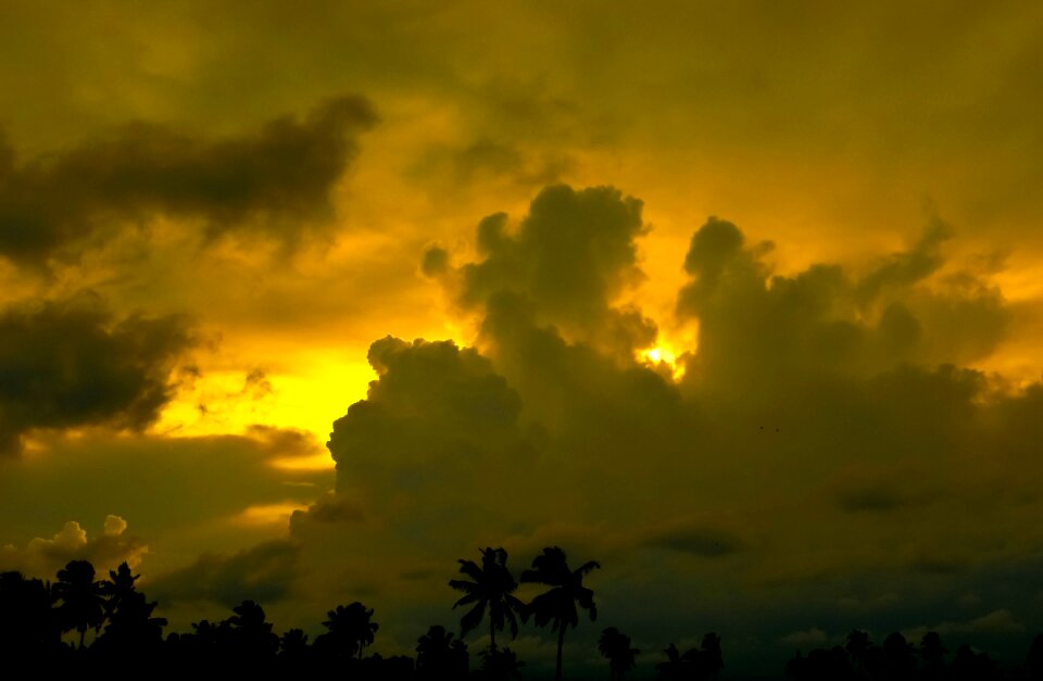 Twilight closed cloud