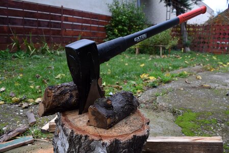 Káľačka preparation of wood for the winter chop wood