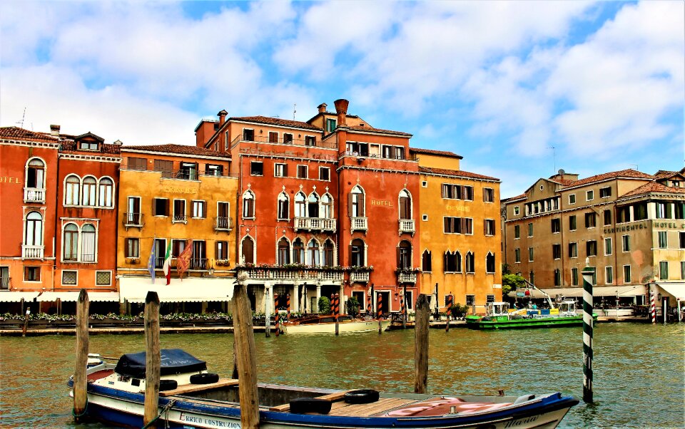 Buildings world tourist