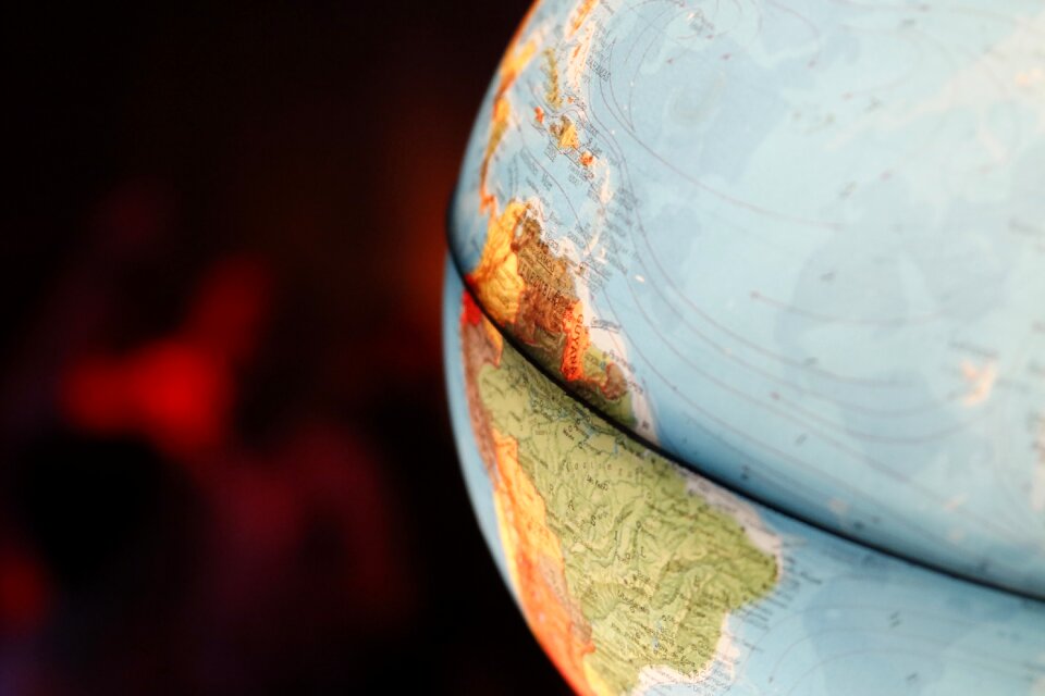 Vintage continent light globe