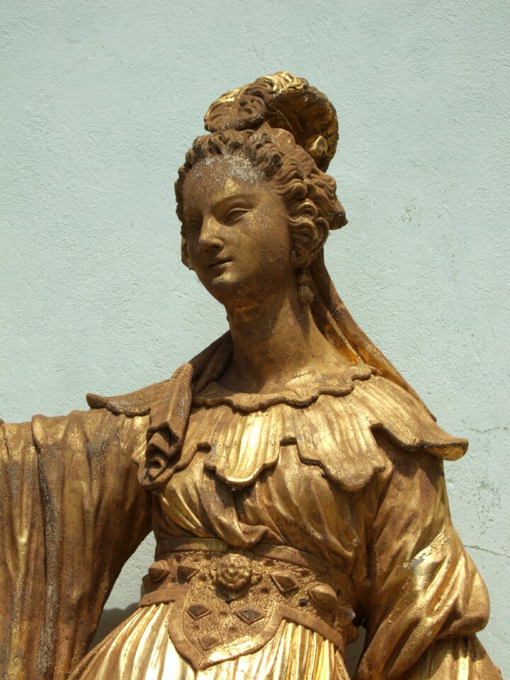 Lady statue Free photos