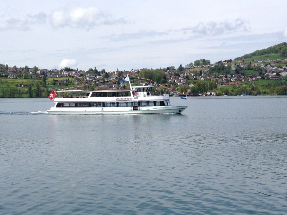 Lake hallwil shipping sgh