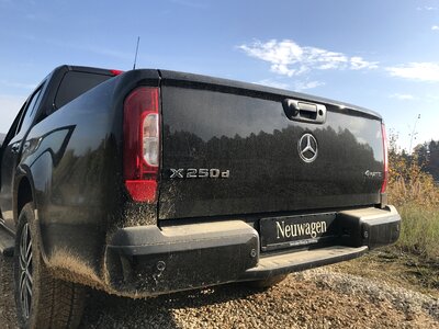 4matic all terrain vehicle mud photo